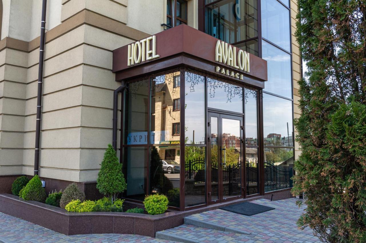 Avalon Palace Ternopil Exteriör bild
